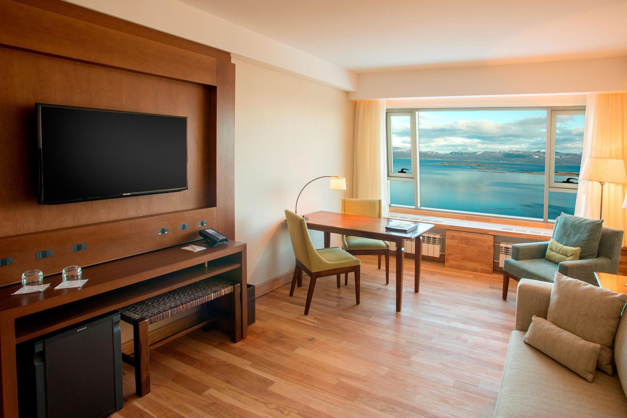 Arakur Ushuaia Resort & Spa Kültér fotó A room at the hotel