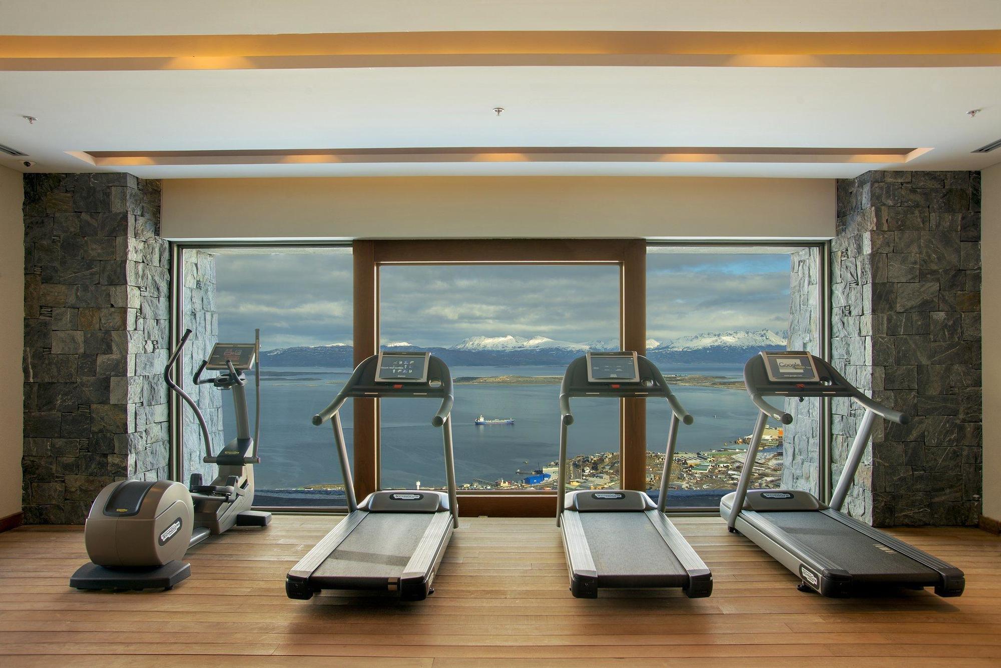 Arakur Ushuaia Resort & Spa Kültér fotó The gym at the Four Seasons Hotel, Istanbul
